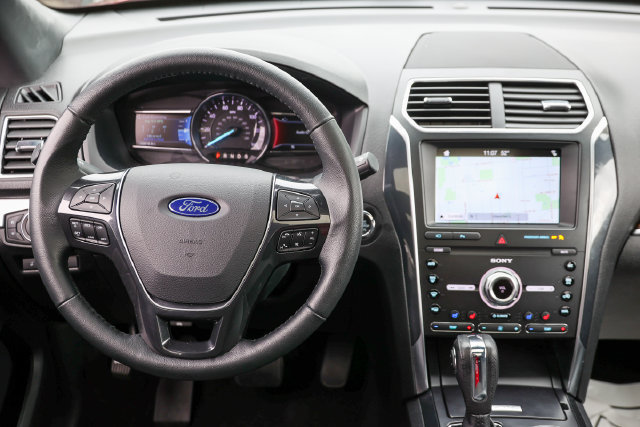Used 2019 Ford Explorer Limited AWD/4WD image 8