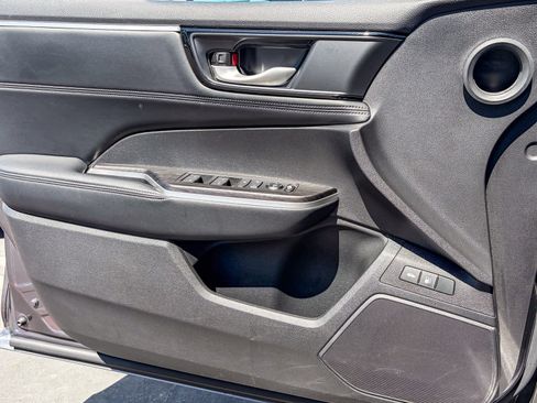 Used 2020 Honda Clarity Plug-In Hybrid image 16