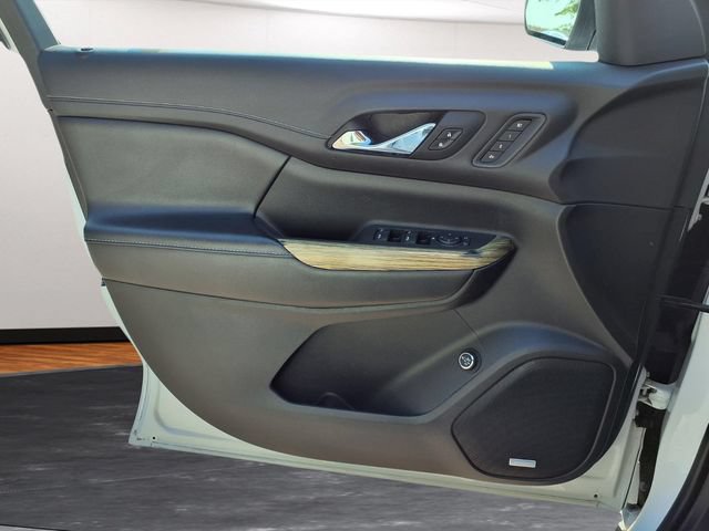 Certified 2019 GMC Acadia Denali w/ Technology Package FWD image 16