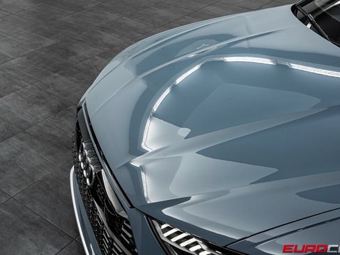 Used 2023 Audi RS 6 AWD/4WD image 9