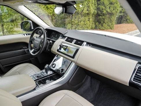 Used 2020 Land Rover Range Rover Sport HSE AWD/4WD image 27