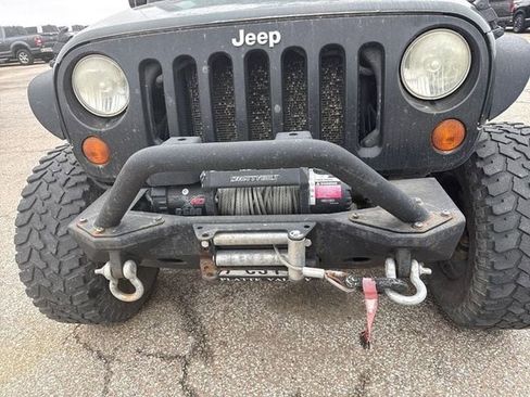 Used 2008 Jeep Wrangler X w/ Black Appearance Group AWD/4WD image 2