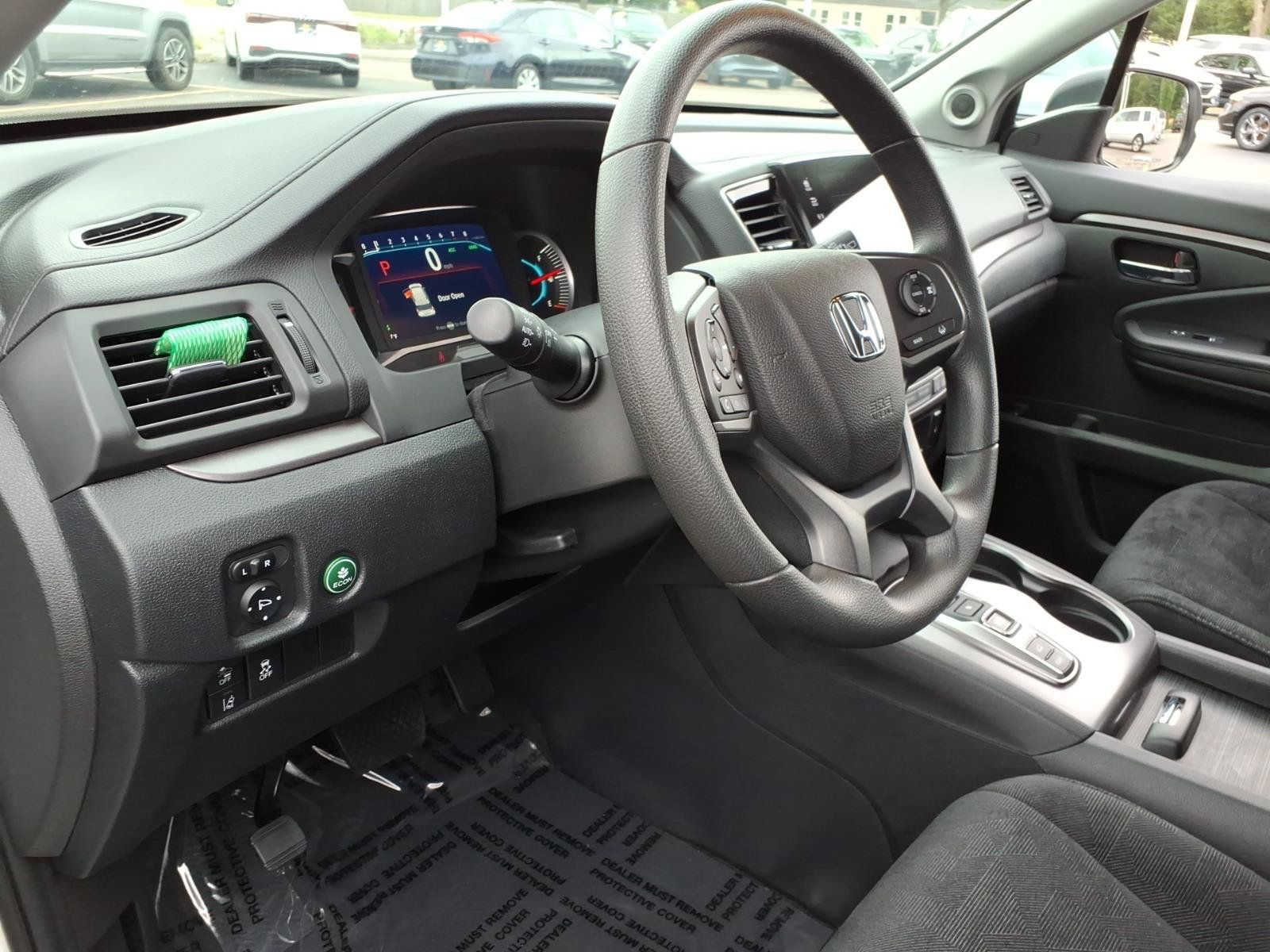 Used 2021 Honda Pilot EX image 16
