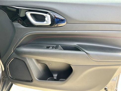 Used 2023 Jeep Compass Trailhawk image 20