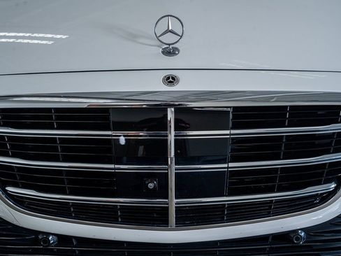Used 2024 Mercedes-Benz S 580 4MATIC Sedan image 16