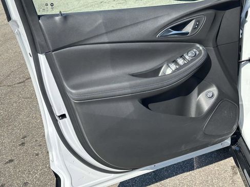 Used 2025 Buick Encore GX Sport Touring w/ Comfort Package image 17