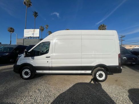 Used 2022 Ford E-Transit 148 High Roof w/ Load Area Protection Package image 10