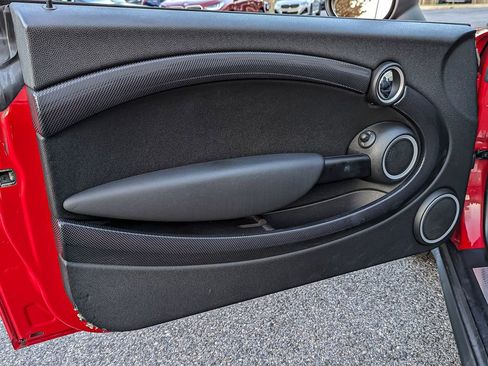 Used 2014 MINI Cooper S image 18