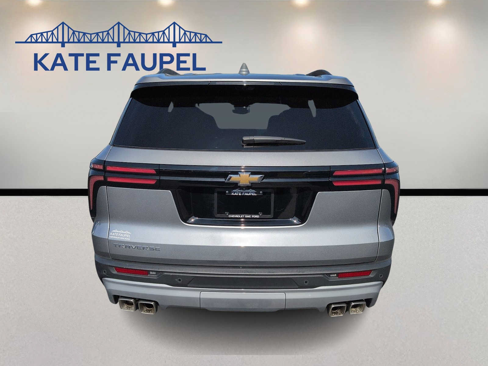 Used 2026 Chevrolet Traverse LT w/ Driver Confidence Package FWD image 6