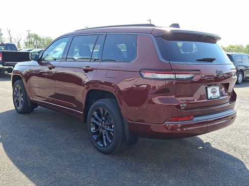New 2026 Jeep Grand Cherokee L Limited AWD/4WD image 3