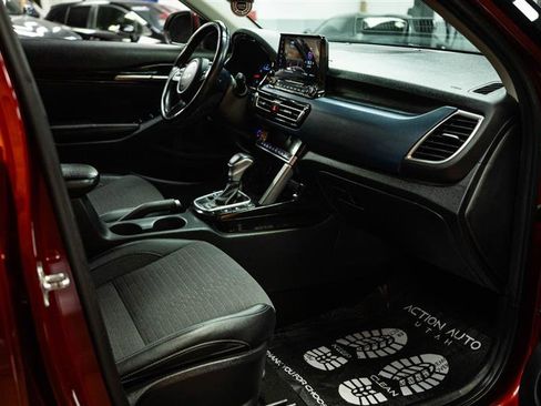 Used 2023 Kia Seltos Nightfall Edition image 13