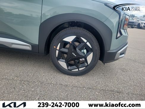 New 2027 Kia Seltos S FWD image 7