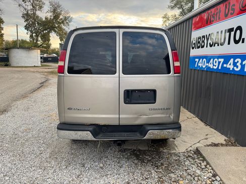 Used 2004 Chevrolet Express 3500 Passenger w/ LS Preferred Equipment Group image 4