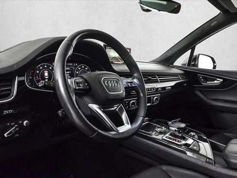 Used 2019 Audi Q7 3.0T Prestige w/ Prestige Package image 10