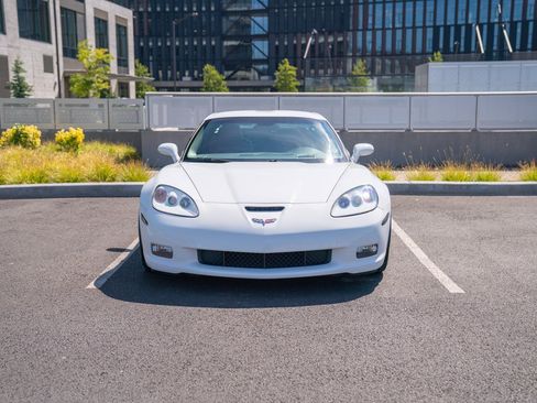 Used 2013 Chevrolet Corvette Grand Sport w/ 2LT Preferred Equipment Group RWD image 6