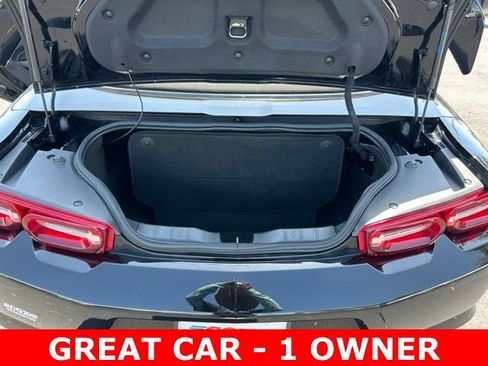 Used 2023 Chevrolet Camaro LT RWD image 15