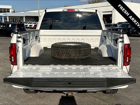 Used 2017 Ford F150 Platinum w/ Equipment Group 701A Luxury AWD/4WD image 7