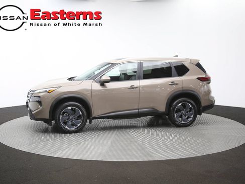 Used 2024 Nissan Rogue SV w/ SV Premium Package FWD image 58