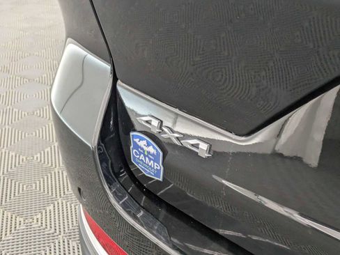 Used 2023 Jeep Grand Cherokee Limited image 14