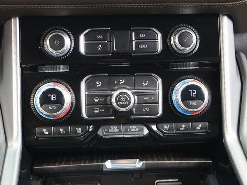 Certified 2023 GMC Yukon XL Denali image 18