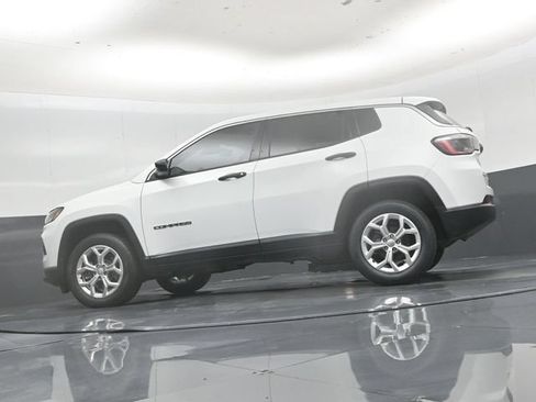 Used 2025 Jeep Compass Sport AWD/4WD image 43