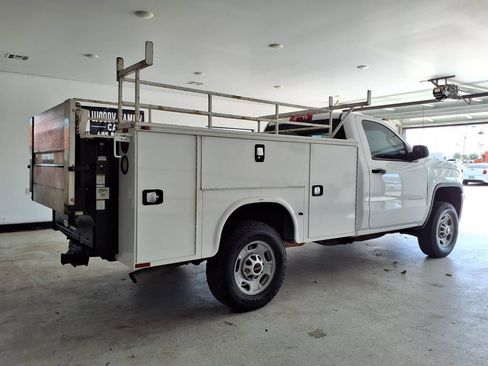 Used 2016 GMC Sierra 2500 2WD Regular Cab image 3