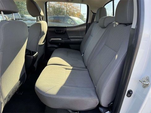 Used 2016 Toyota Tacoma SR5 image 11