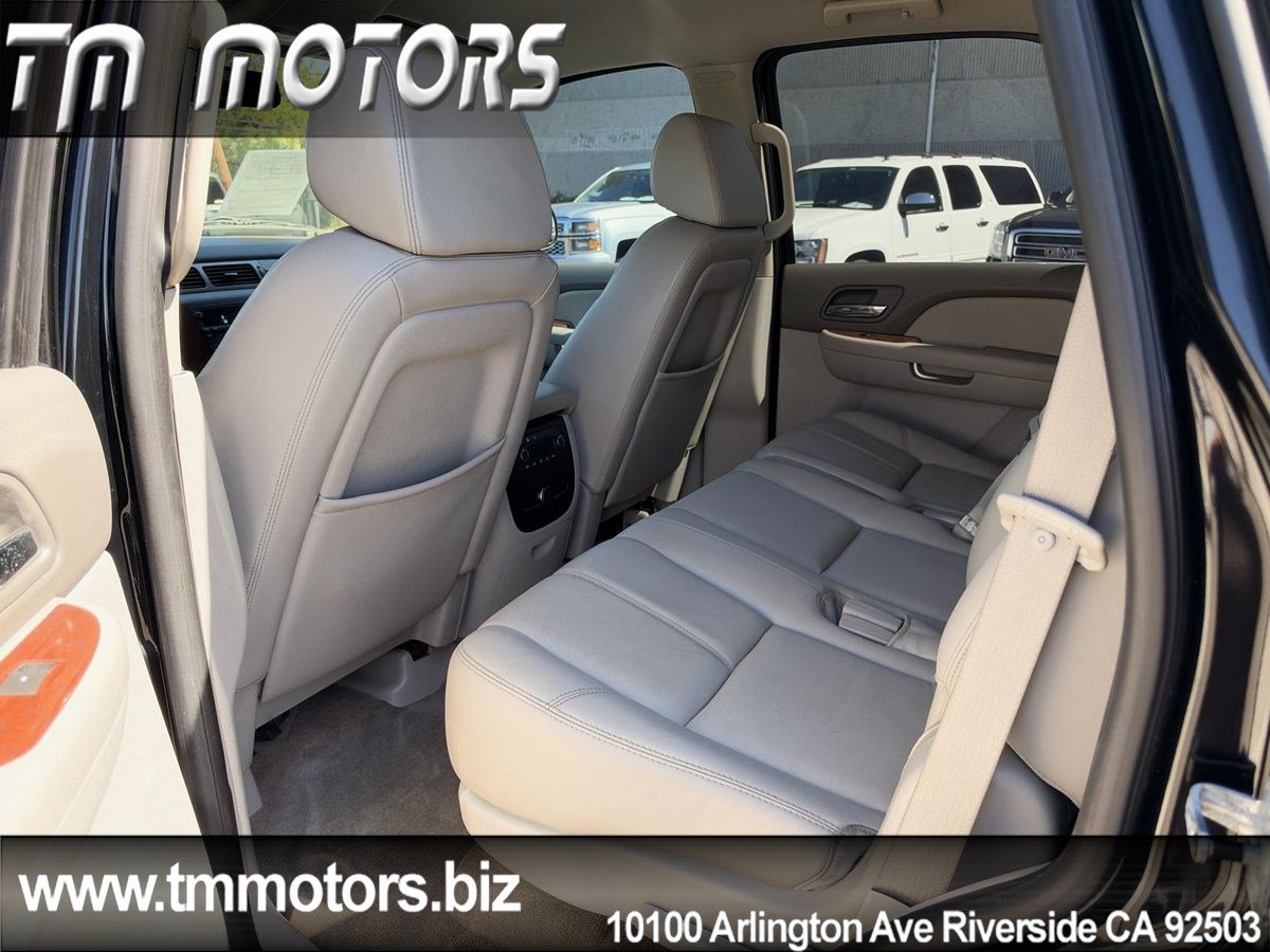 Used 2008 Chevrolet Tahoe LT w/ LT Preferred Equipment Group AWD/4WD image 17