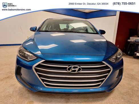 Used 2017 Hyundai Elantra SE image 16