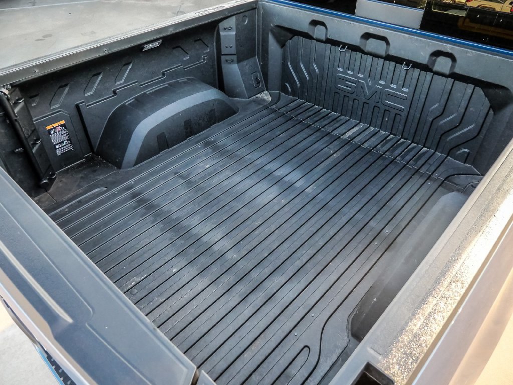 Used 2025 GMC Sierra 1500 Denali Ultimate AWD/4WD image 13