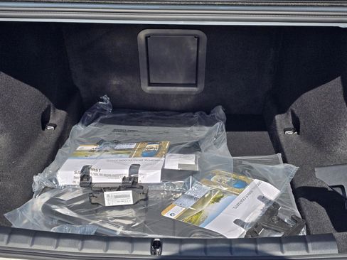 New 2026 BMW 760i xDrive w/ Luxury Rear Seating Package AWD/4WD image 8