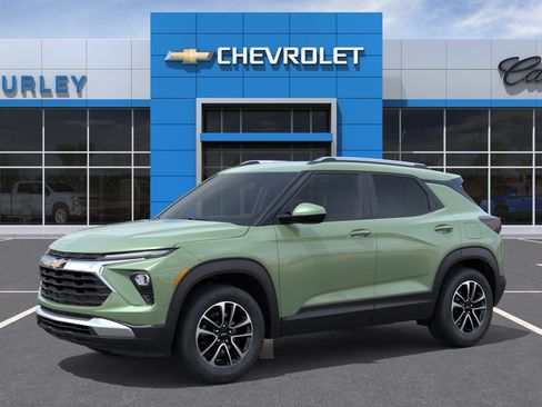 New 2026 Chevrolet TrailBlazer LT w/ LT Cold Weather Package AWD/4WD image 2