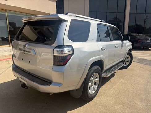 Used 2019 Toyota 4Runner SR5 Premium RWD image 13