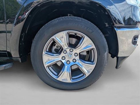Used 2020 RAM 1500 Laramie AWD/4WD image 21