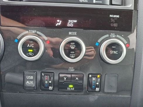 Used 2019 Toyota Sequoia Platinum image 23