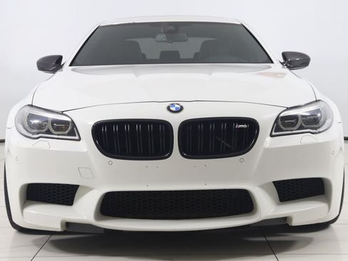 Used 2015 BMW M5 RWD image 55