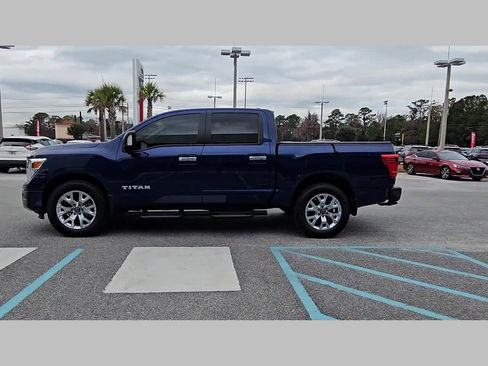 Used 2024 Nissan Titan SV w/ SV Convenience Package image 23