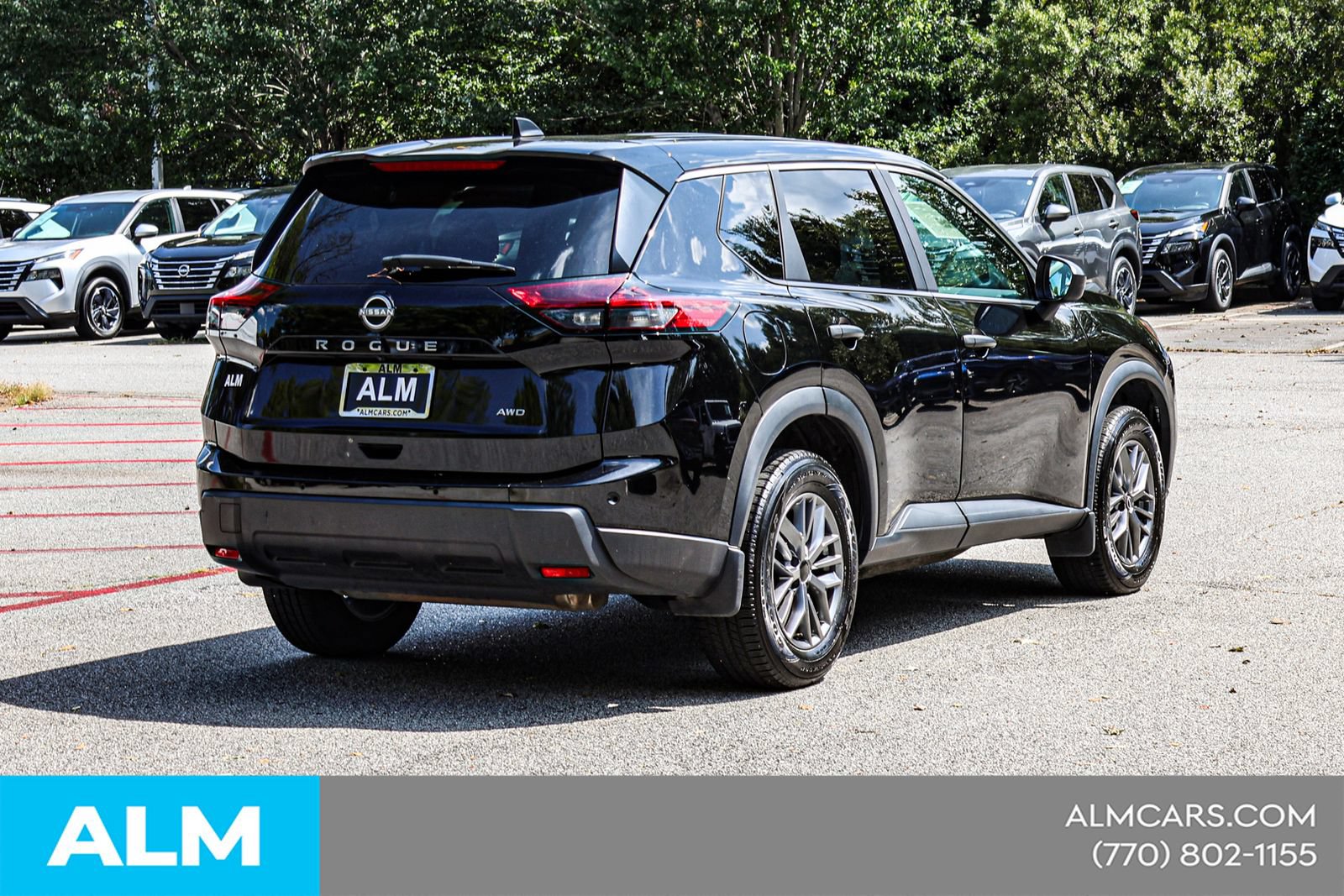 Used 2024 Nissan Rogue S AWD/4WD image 6