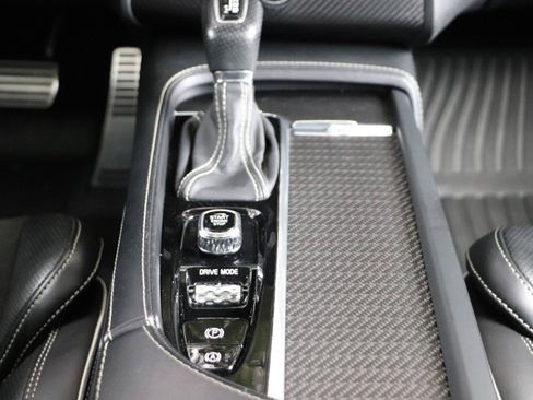 Used 2019 Volvo XC90 T6 R-Design w/ Advanced Package AWD/4WD image 43