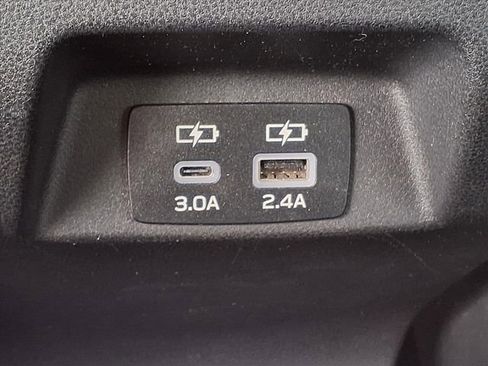 Used 2024 Subaru Crosstrek 2.5i Limited image 16