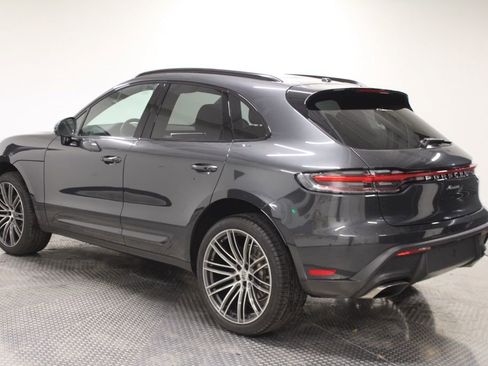 Certified 2025 Porsche Macan AWD/4WD image 3