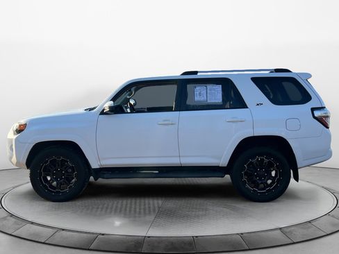 Used 2020 Toyota 4Runner SR5 image 4