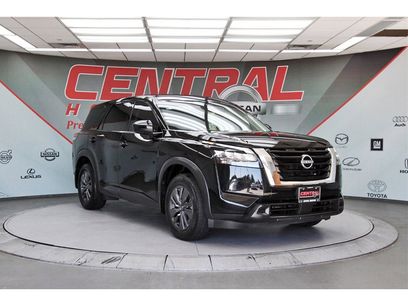 Used 2023 Nissan Pathfinder S