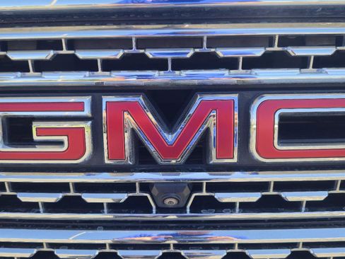 Used 2021 GMC Sierra 1500 Denali w/ Denali Ultimate Package AWD/4WD image 9