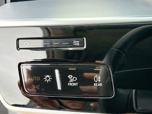 Used 2023 Audi S8 4.0T image 36