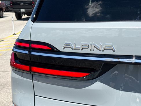 New 2026 BMW ALPINA XB7 AWD/4WD image 10
