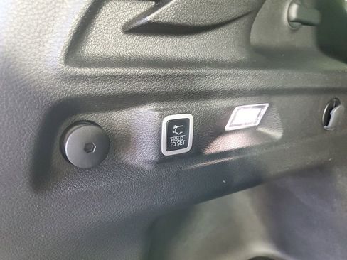 Used 2025 Jeep Grand Cherokee L Altitude image 33