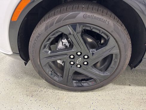 Used 2024 Chevrolet Equinox EV RS image 8