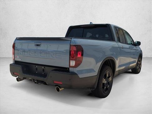 Used 2025 Honda Ridgeline Black Edition image 5