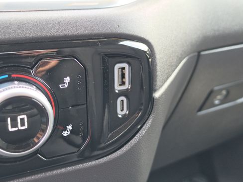 Certified 2024 GMC Sierra 1500 Elevation RWD image 30